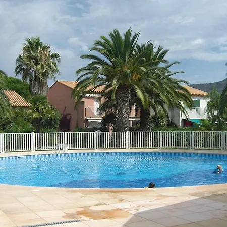 Holiday home Duplex 3 Pieces Climatise Avec Piscine, Terrasse Et Parking - Ideal Famille Au Lavandou - Fr-1-251-732 *